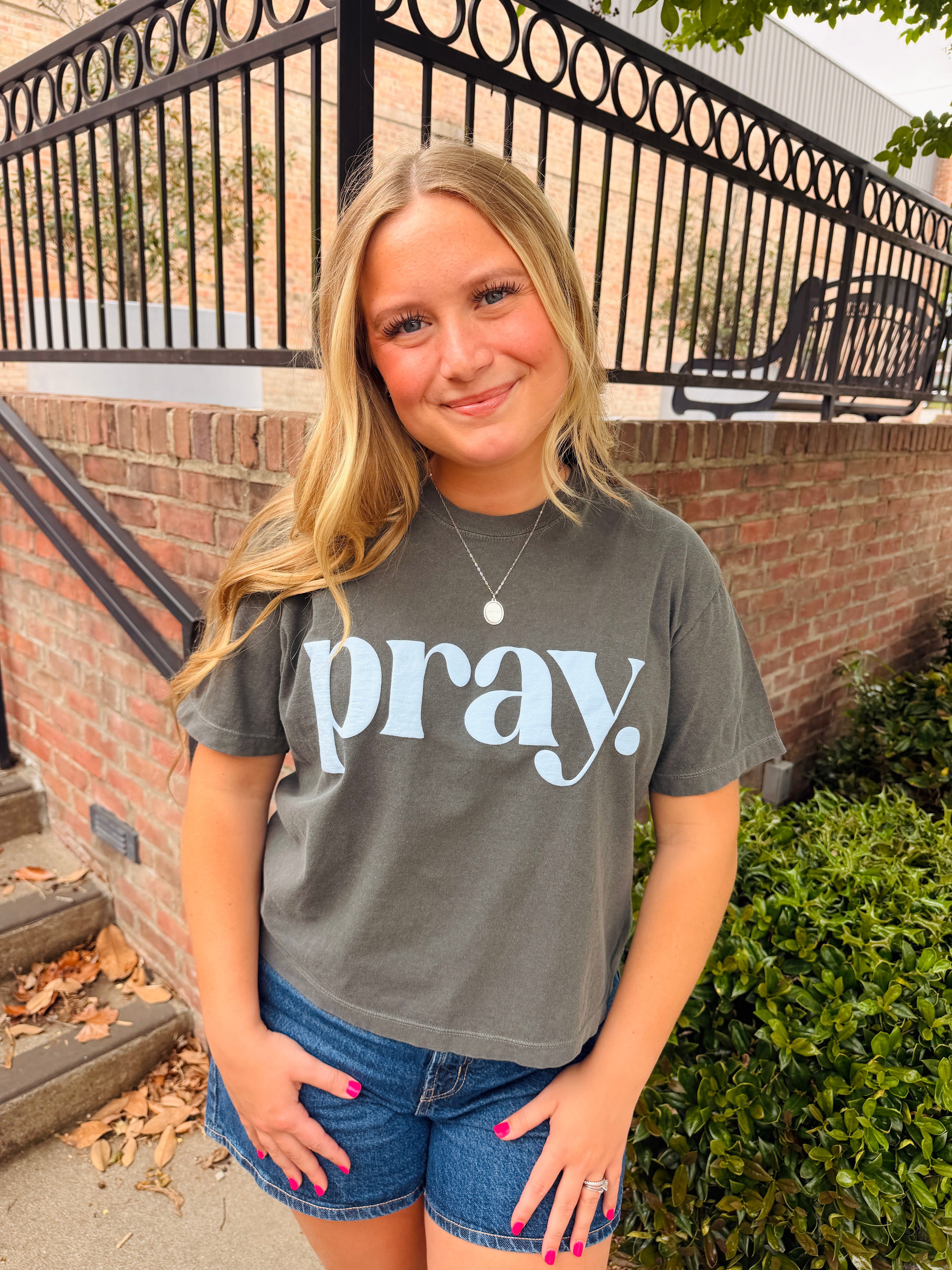 Puff Print Pray Cropped Tee